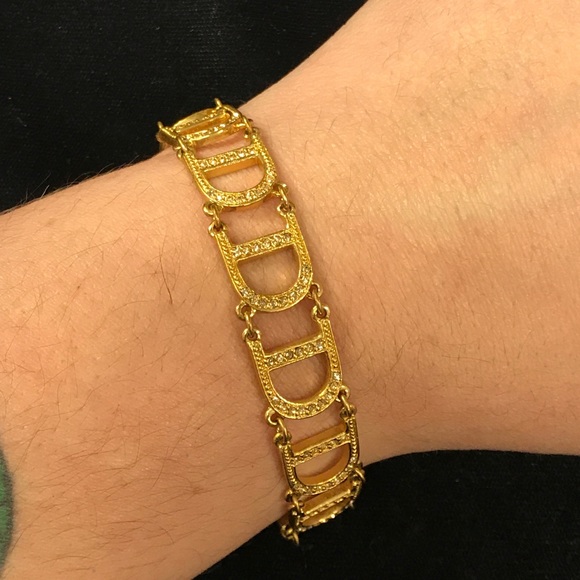 Dior Jewelry - Authentic DIOR D-logo Bracelet Gold